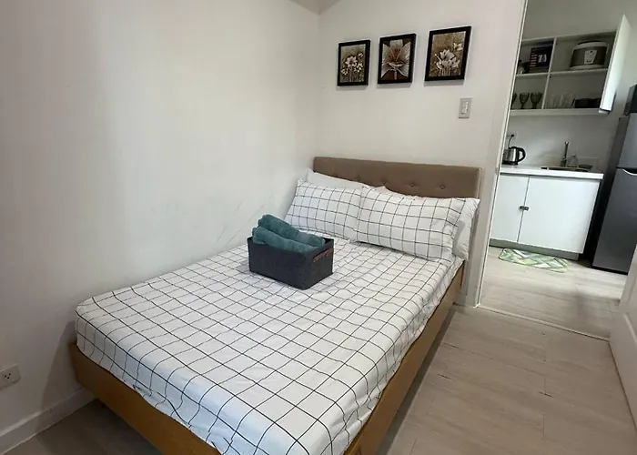 Azure Bicutan Boracay 4fl Pool View Aparthotel 4*